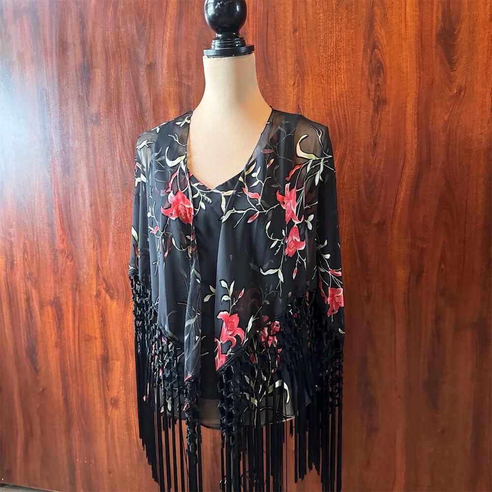 Torrid Women's Black Floral Kimono Cardigan with Fringe Size S